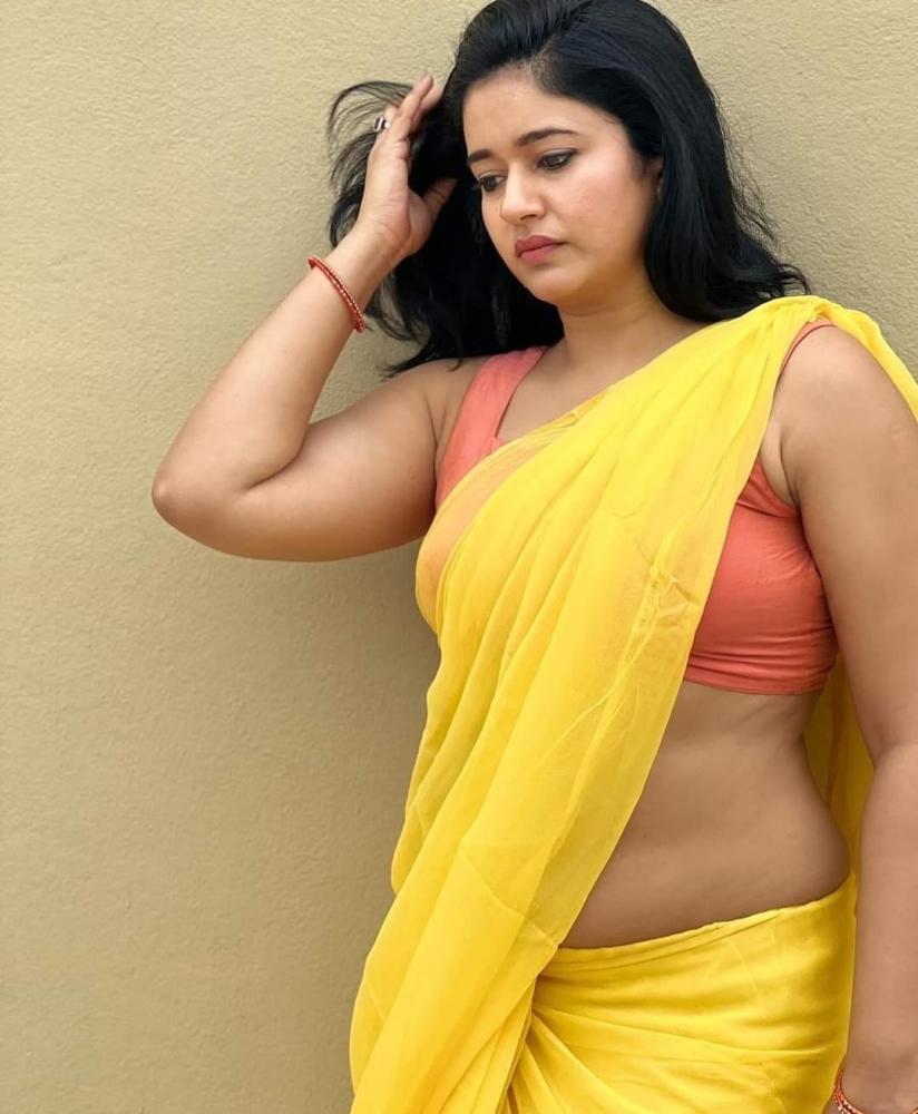 poonam-bajwa-hot-photos